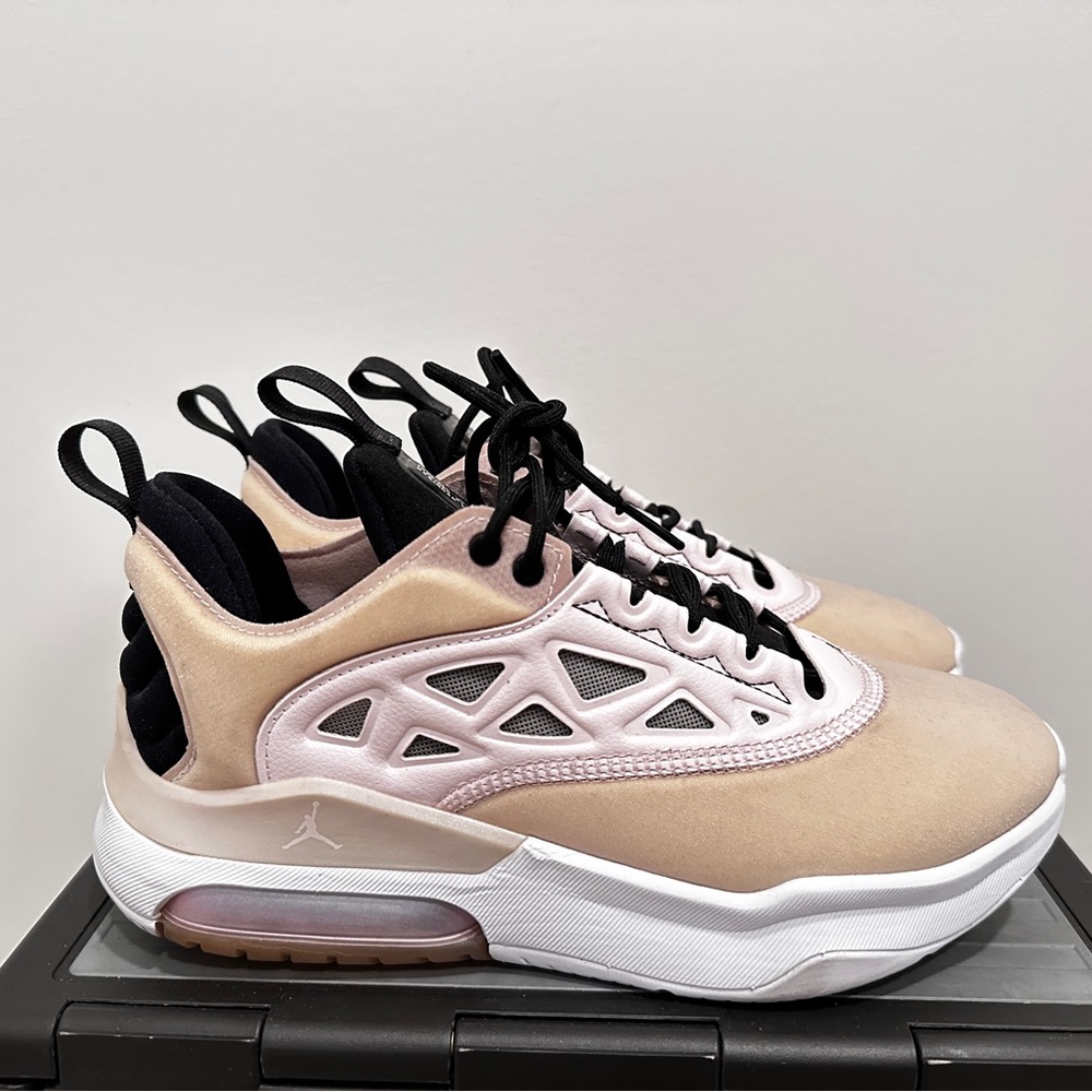 Nike jordan air max 200 barely rose/black